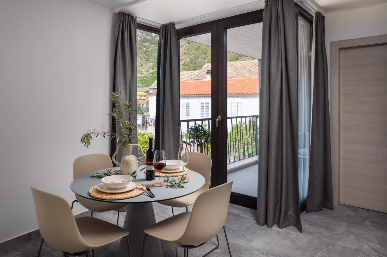 Residence The One - New Komiža المظهر الخارجي الصورة